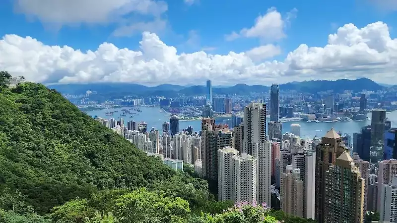 Victoria-Peak-1