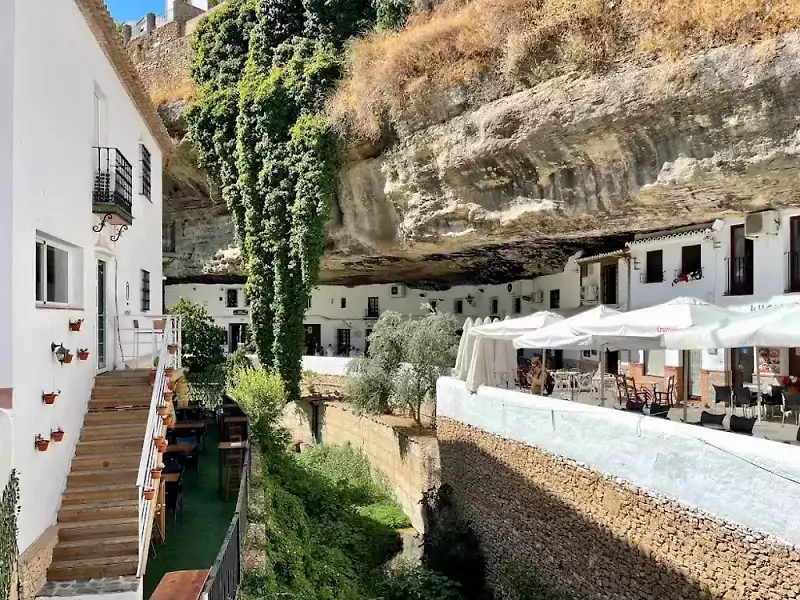 Setenil-de-las-Bodegas-1