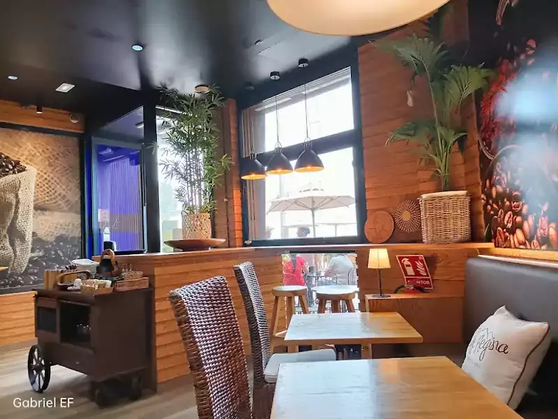 Café-Regina-Las-Canteras-2