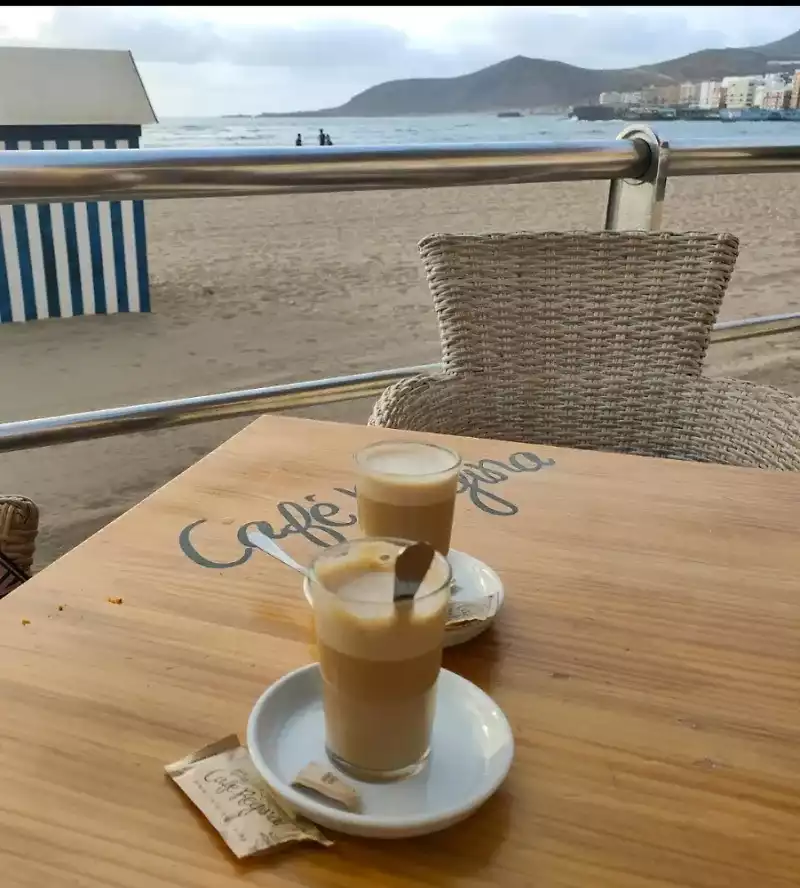 Café-Regina-Las-Canteras-1