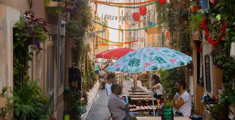 Rua-Verde-or-The-Green-Street-2