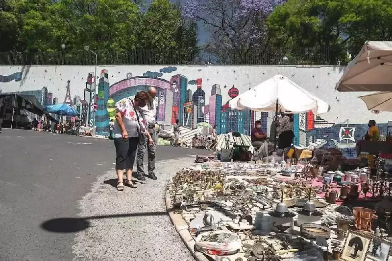Feira-da-Ladra-1
