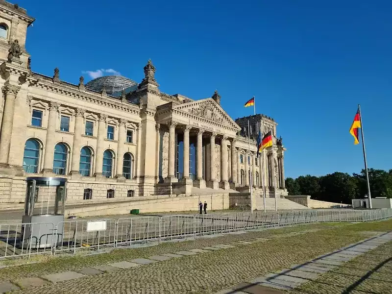 Reichstag-&-glass-dome--2