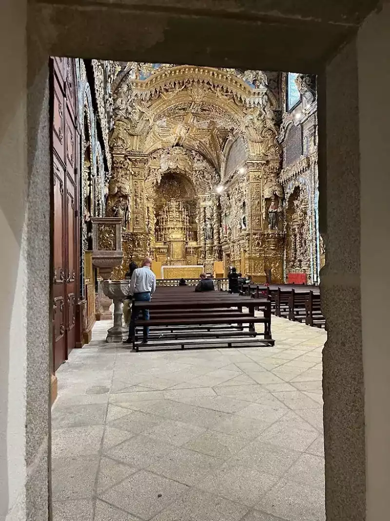 Church-of-Santa-Clara-1