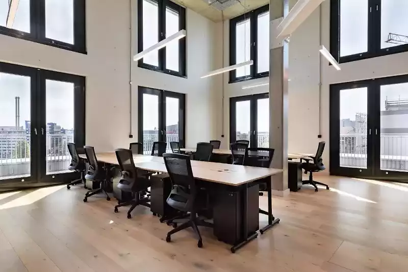 WeWork---Alexanderplatz---Private-Büroflächen-und-Coworking-1