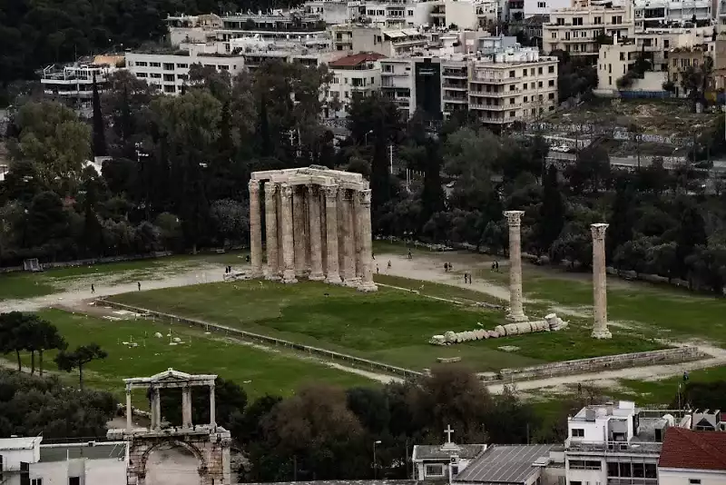 Temple-of-Olympian-Zeus-1