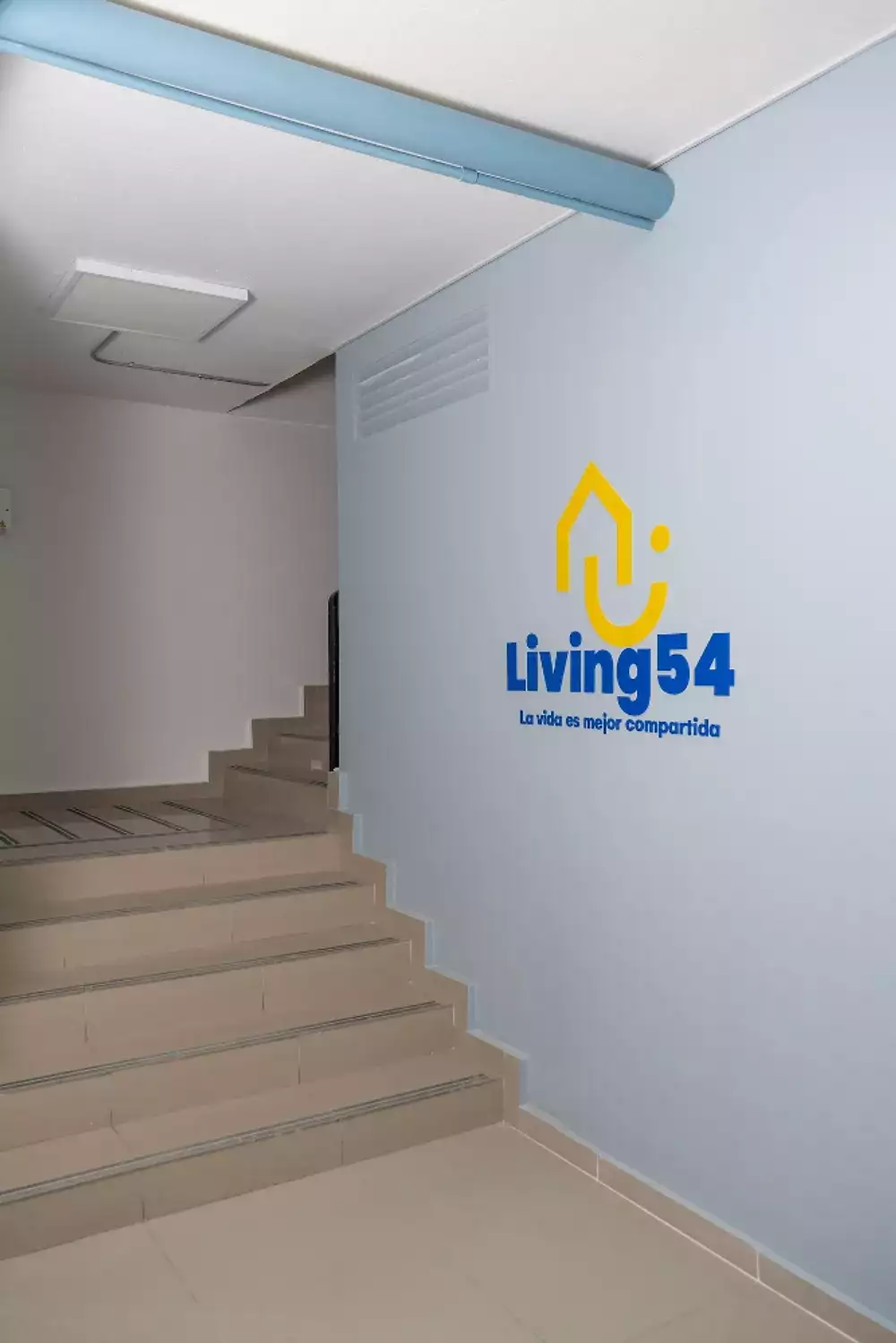 RoomSolvers and Living 54 - Colombia