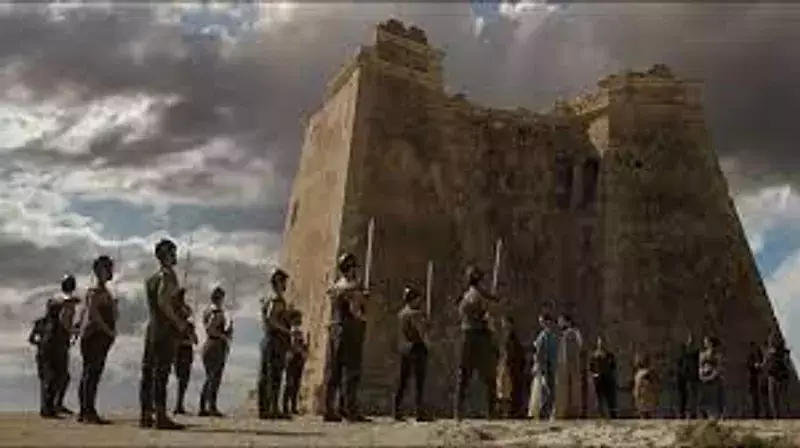 Torreón-De-Mesa-Roldán---Game-Of-Thrones-0