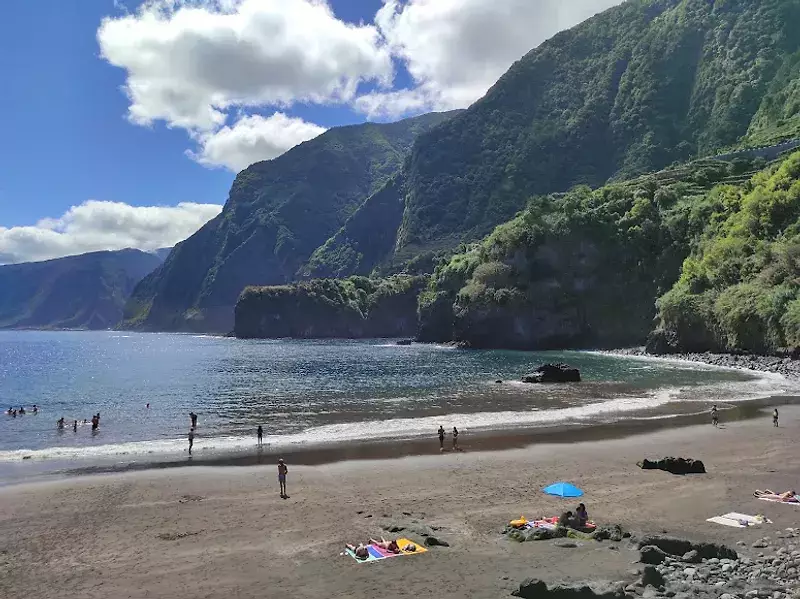 Seixal-sand-beach-&-Natural-pools-0