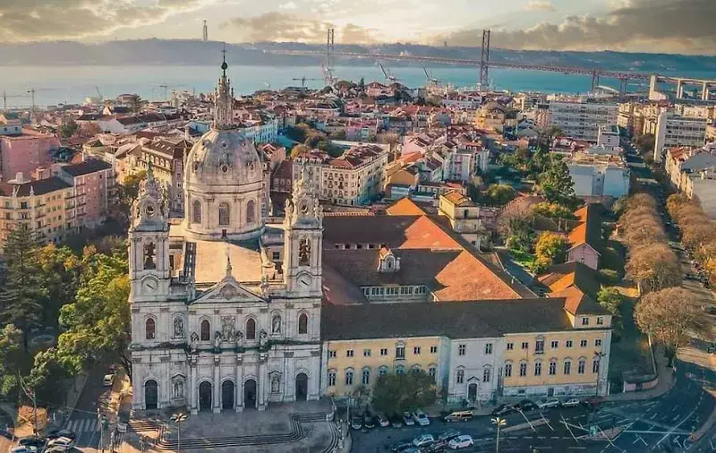 Basílica-of-Estrela-0