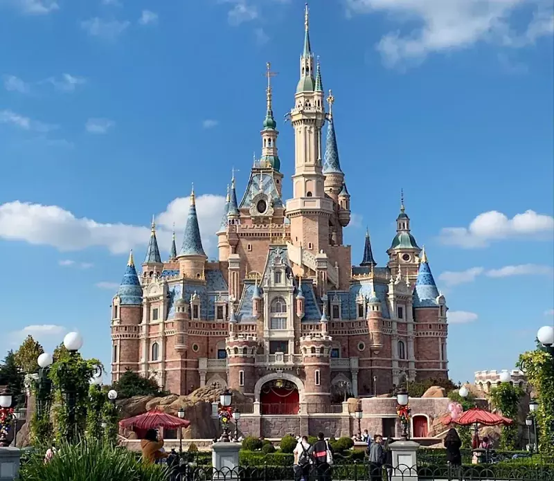 Shanghai-Disneyland-0