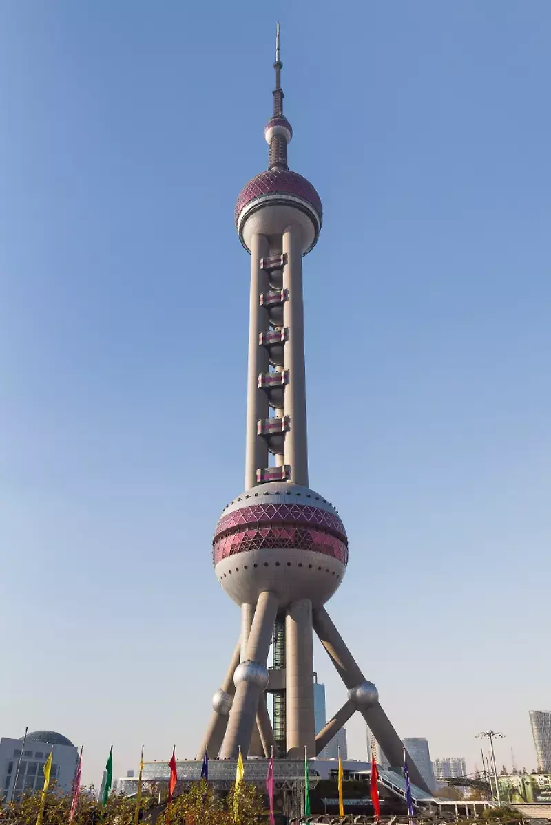 Oriental-Pearl-Tower-0