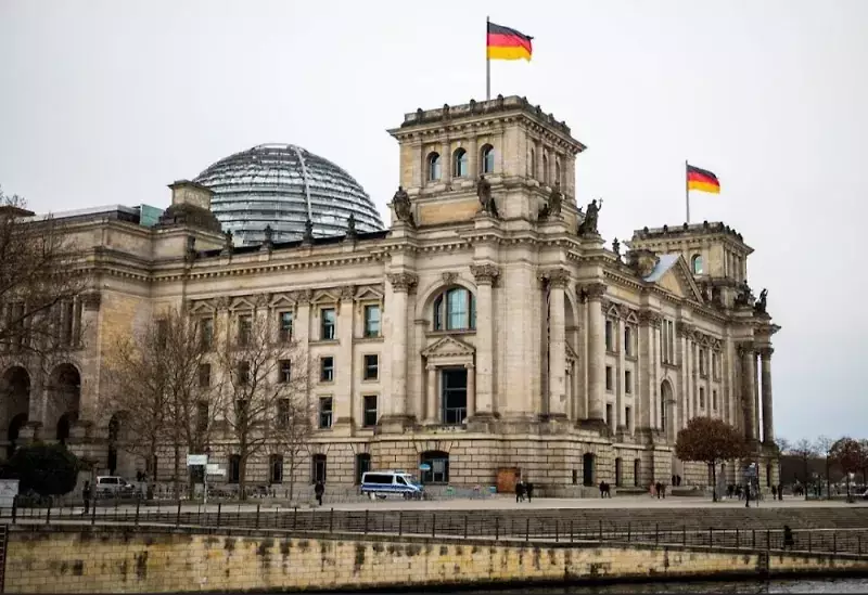 Reichstag-&-glass-dome--0