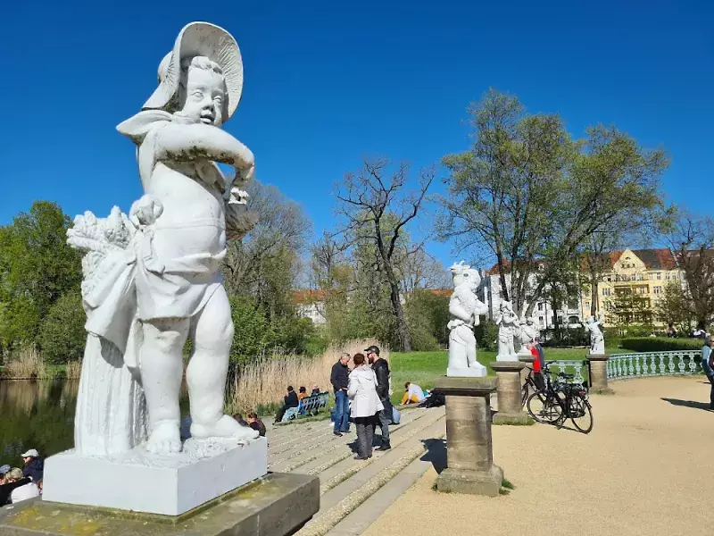 Charlottenburg-Palace-0