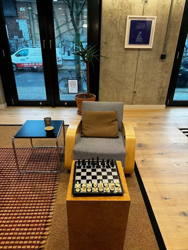 WeWork---Alexanderplatz---Private-Büroflächen-und-Coworking-0