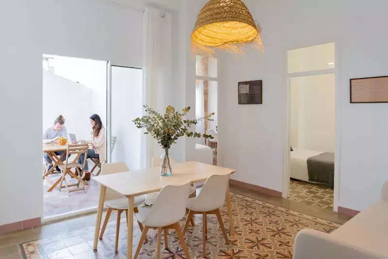 4wanders-|-Coliving-&-Experiences-0