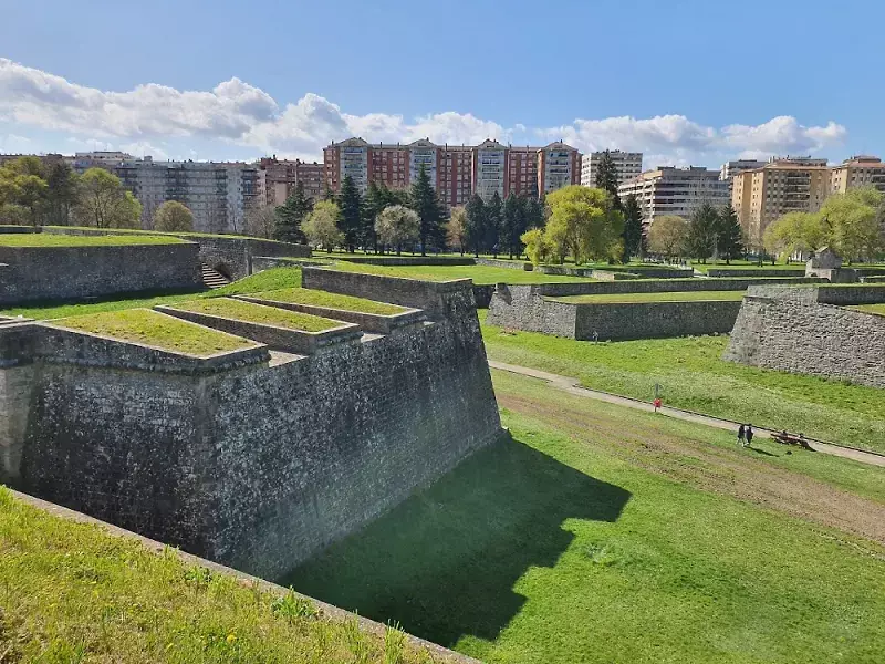 Ciudadela-de-Pamplona-0