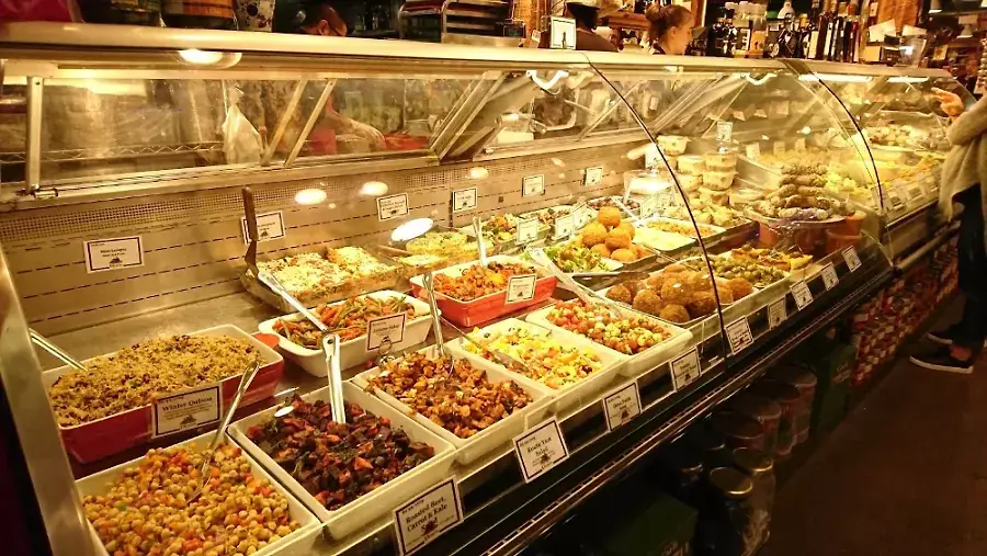Granville-Island-Market-0